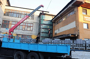 Услуга манипулятора установка КМУ 3 тонны длина 8метров шасси 10-12 тонн кузов 6 метров Алматы
